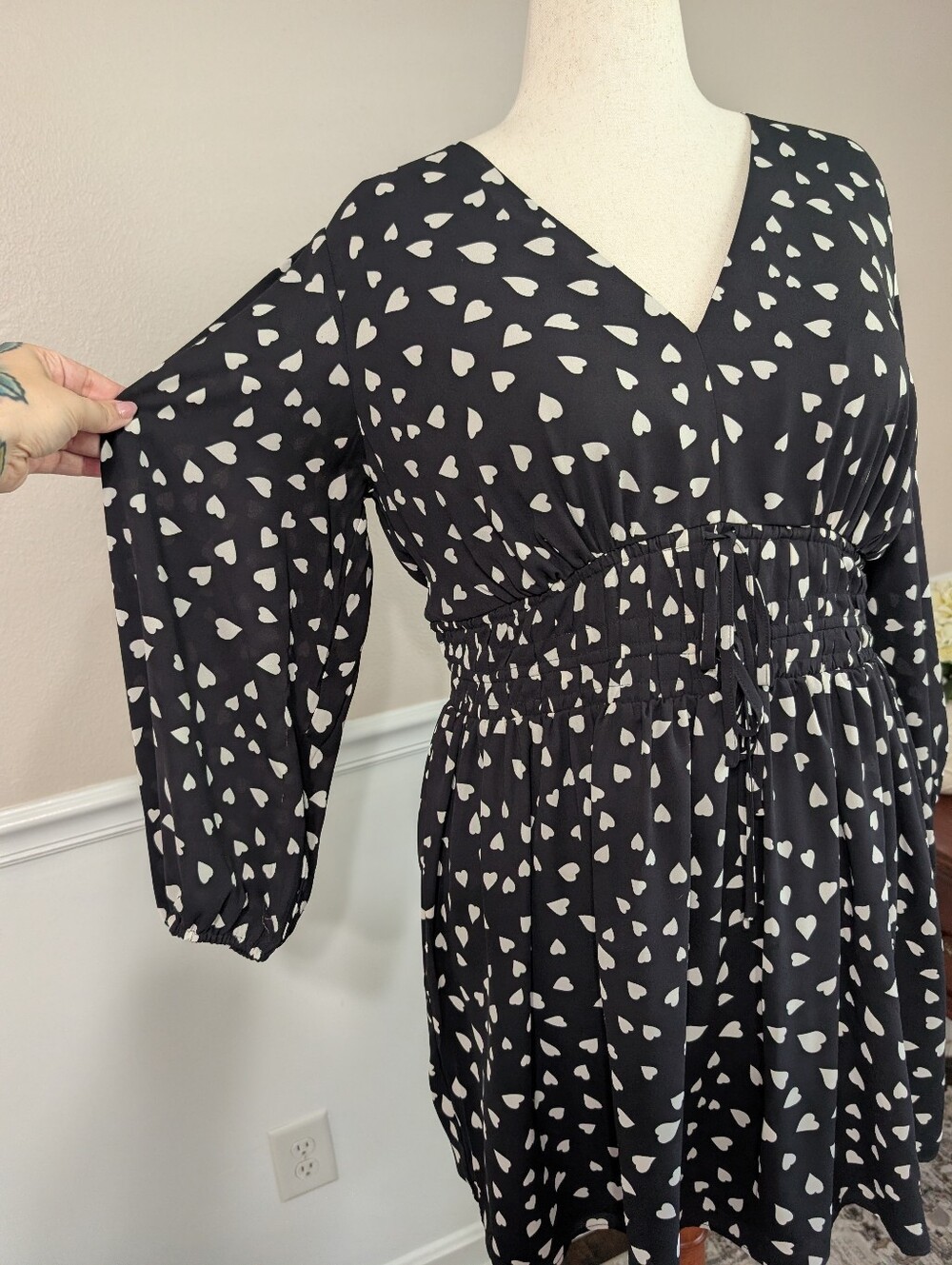 Loft Black And White Heart Dress With Tie Waist, Size 16 Petite - Picture 3 of 8
